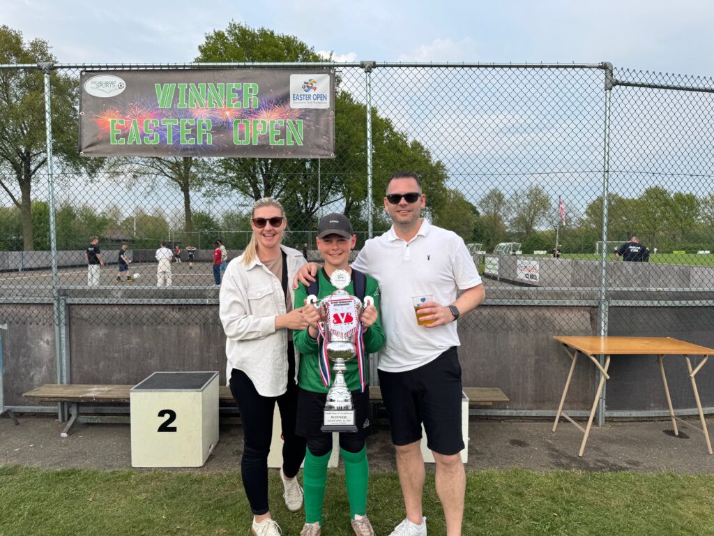 JB1 with mum and dad shwing off his trophy