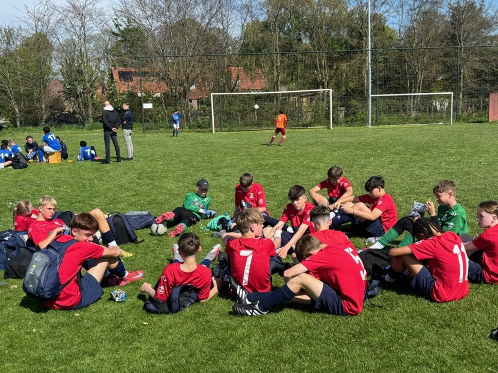 team chilling between games
